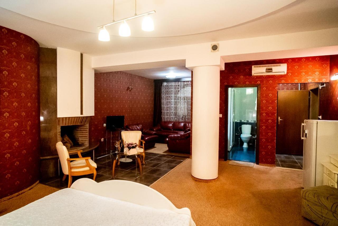Globus Hotel Płowdiw Zewnętrze zdjęcie