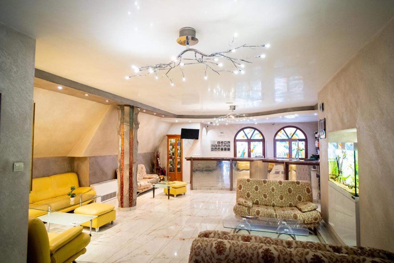 Globus Hotel Płowdiw Zewnętrze zdjęcie